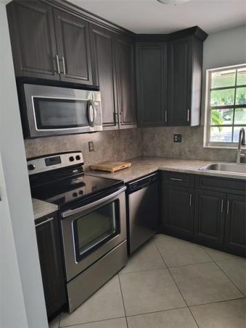 5245 NW 3rd Street Delray Beach FL 33445