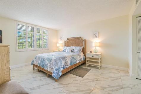 4899 NW 26th Court Lauderdale Lakes FL 33313