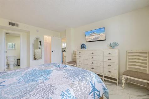 4899 NW 26th Court Lauderdale Lakes FL 33313