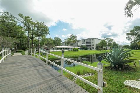 4899 NW 26th Court Lauderdale Lakes FL 33313