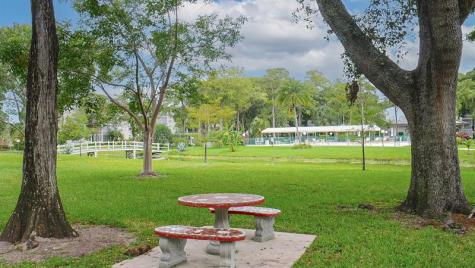 4899 NW 26th Court Lauderdale Lakes FL 33313