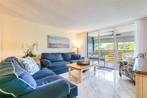4899 NW 26th Court Lauderdale Lakes FL 33313