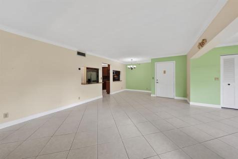 526 Shady Pine Way Greenacres FL 33415