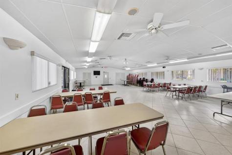 526 Shady Pine Way Greenacres FL 33415