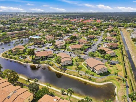 526 Shady Pine Way Greenacres FL 33415