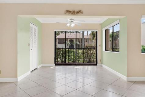 526 Shady Pine Way Greenacres FL 33415