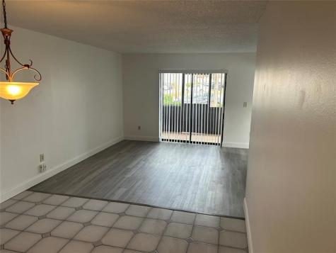 871 NE 207th Terrace Miami FL 33179