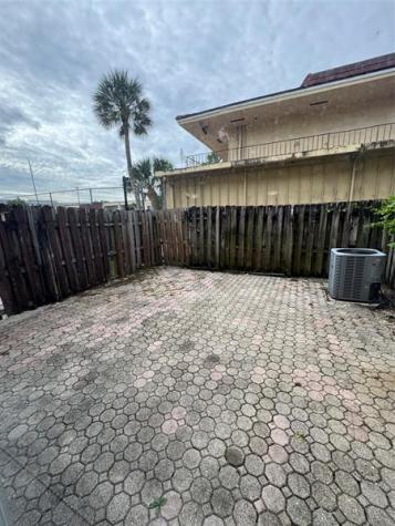 6560 SW 41st Place Davie FL 33314