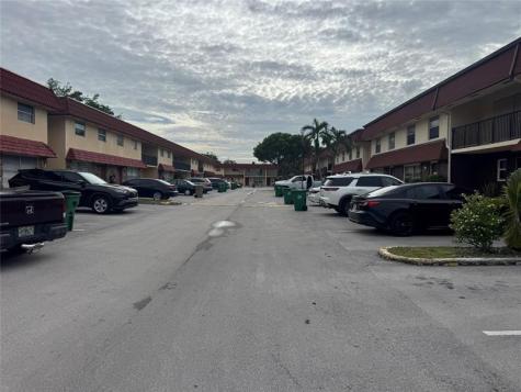 6560 SW 41st Place Davie FL 33314
