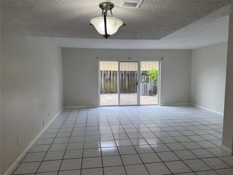 6560 SW 41st Place Davie FL 33314