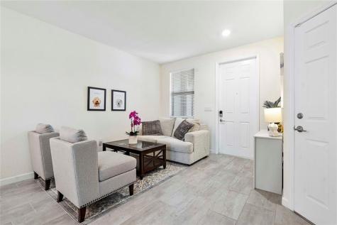 4990 Loebner Terrace Davie FL 33314