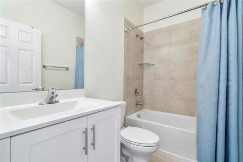 4990 Loebner Terrace Davie FL 33314