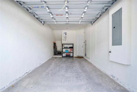 4990 Loebner Terrace Davie FL 33314