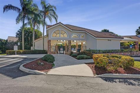 8486 Heather Place Boynton Beach FL 33472