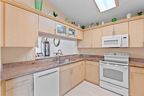 8486 Heather Place Boynton Beach FL 33472