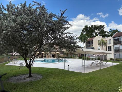 6451 University Drive Tamarac FL 33321