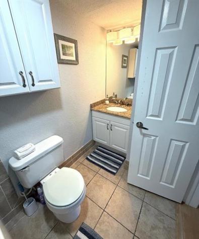 2715 NE 49th Street Fort Lauderdale FL 33308