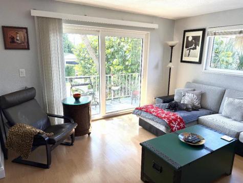 2715 NE 49th Street Fort Lauderdale FL 33308