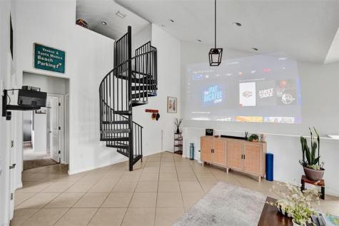 2977 St John Drive Hollywood FL 33024