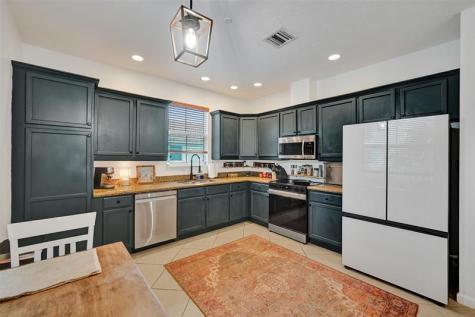 2977 St John Drive Hollywood FL 33024