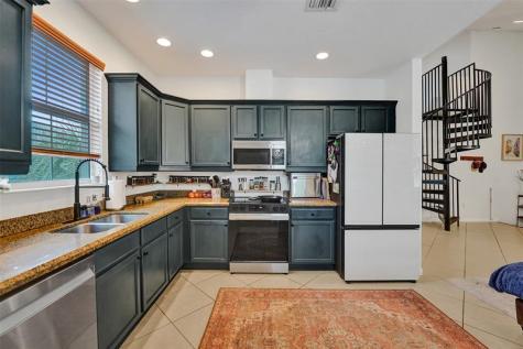 2977 St John Drive Hollywood FL 33024