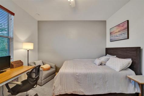 2977 St John Drive Hollywood FL 33024