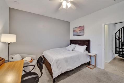 2977 St John Drive Hollywood FL 33024