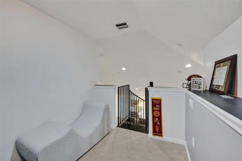 2977 St John Drive Hollywood FL 33024