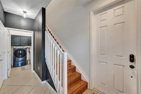2977 St John Drive Hollywood FL 33024