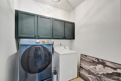 2977 St John Drive Hollywood FL 33024