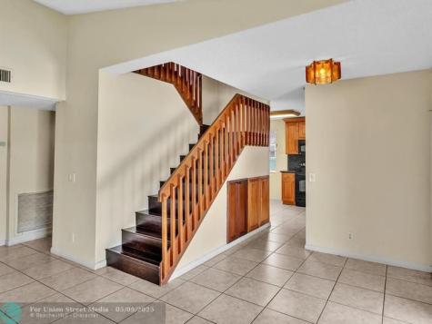 8957 NW 23rd Street Coral Springs FL 33065