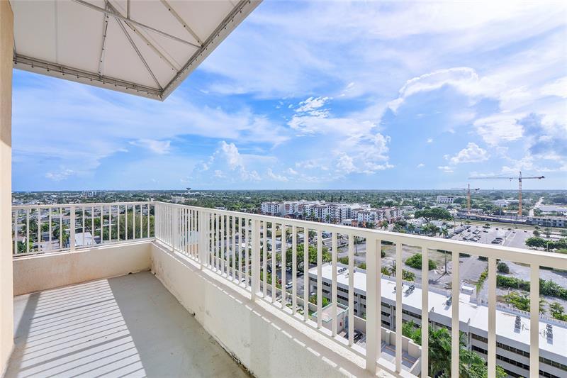 625 Casa Loma Boulevard Boynton Beach FL 33435