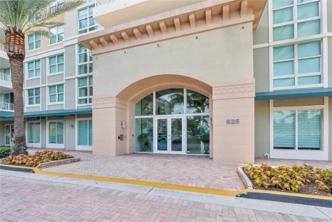 625 Casa Loma Boulevard Boynton Beach FL 33435