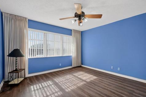 9410 N Hollybrook Lake Drive Pembroke Pines FL 33025