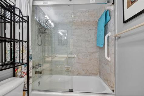 9410 N Hollybrook Lake Drive Pembroke Pines FL 33025