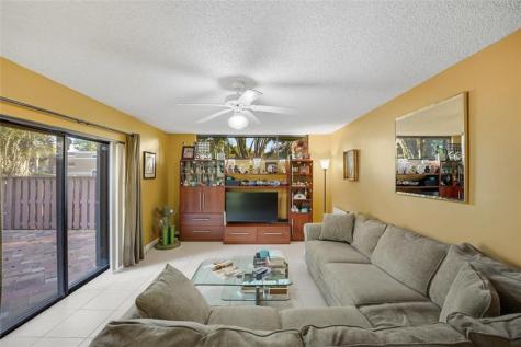 8267 Severn Drive Boca Raton FL 33433