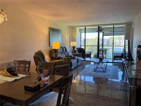 5926 Coral Lake Drive Margate FL 33063