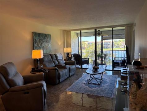 5926 Coral Lake Drive Margate FL 33063