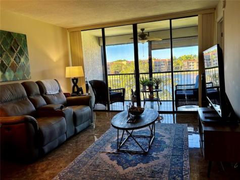 5926 Coral Lake Drive Margate FL 33063
