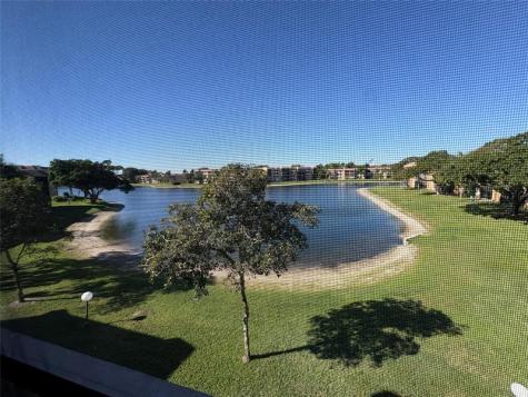 5926 Coral Lake Drive Margate FL 33063