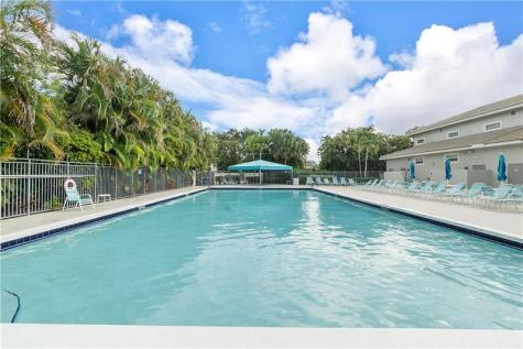 5690 Emerald Cay Terrace Boynton Beach FL 33437