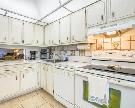 2951 NW 46th Avenue Lauderdale Lakes FL 33313