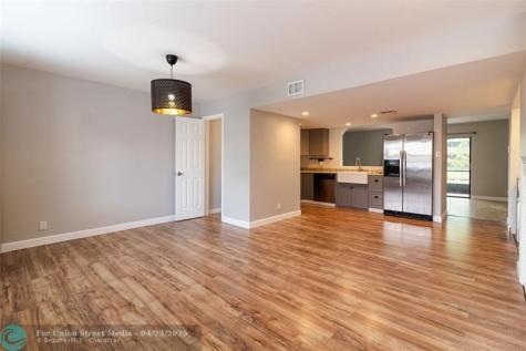 9417 NW 42nd Street Sunrise FL 33351