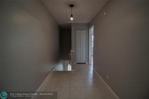 9417 NW 42nd Street Sunrise FL 33351