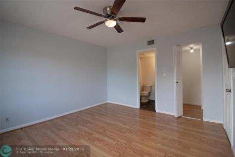 9417 NW 42nd Street Sunrise FL 33351