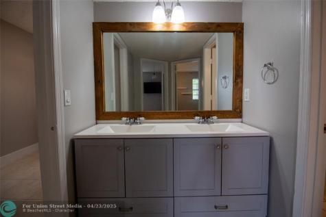 9417 NW 42nd Street Sunrise FL 33351