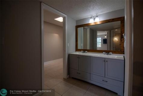9417 NW 42nd Street Sunrise FL 33351