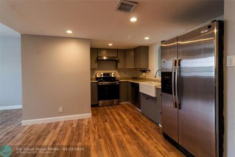 9417 NW 42nd Street Sunrise FL 33351