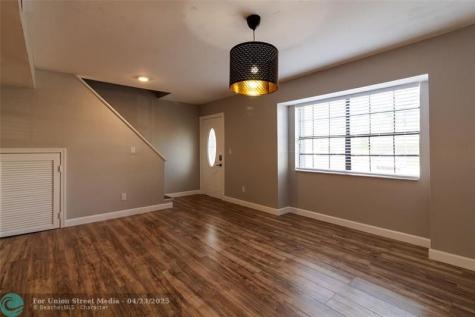 9417 NW 42nd Street Sunrise FL 33351