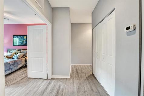 4228 N Dixie Highway Oakland Park FL 33334